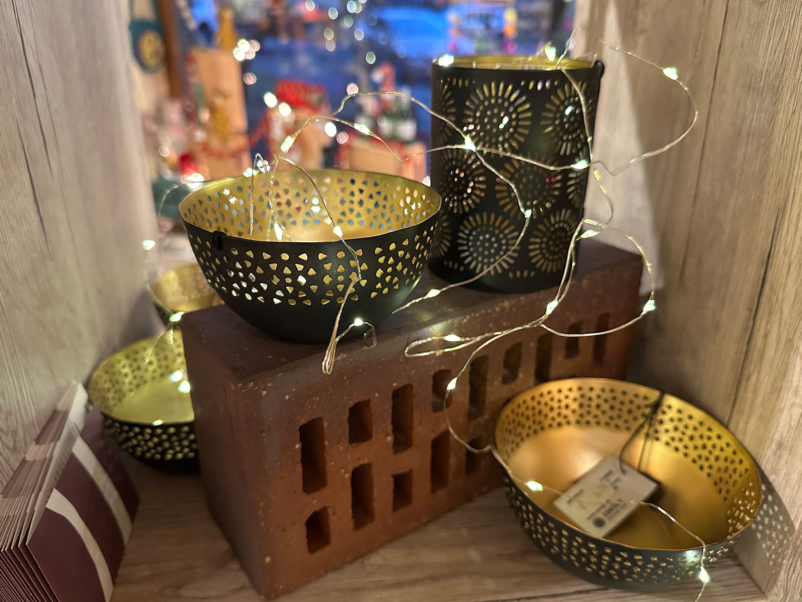 Eine Welt Weihnachtsladen 09